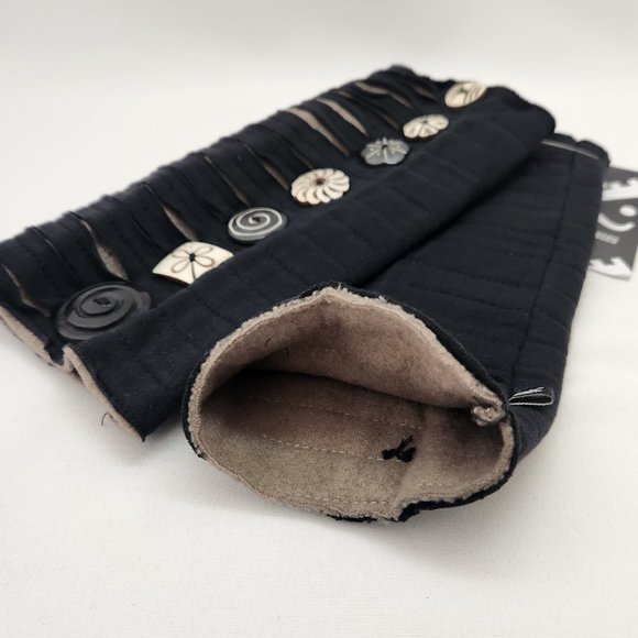 Leopards & Roses Wearable Art For The Funky At Heart Gloves - Picture 10 of 15